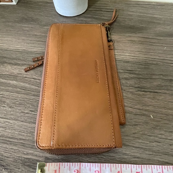 Lucky Brand leather wallet - Picture 3 of 7